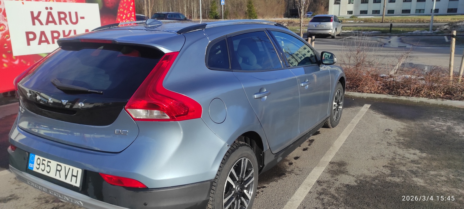 Volvo V40 Cross Country 2017, photo 4/8
