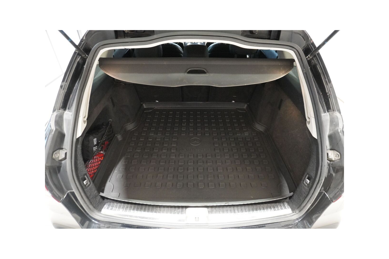Mercedes-Benz C 200 2018, photo 7/10