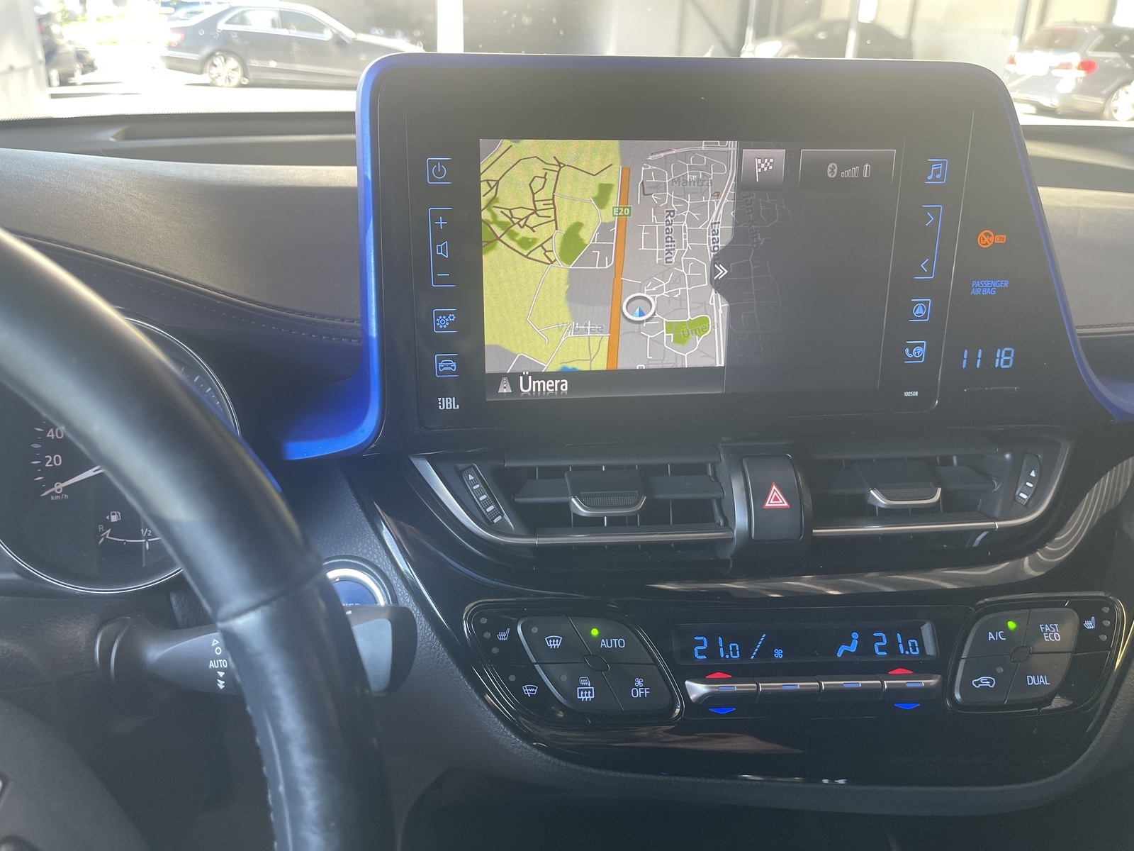 Toyota C-HR 2017, photo 5/6