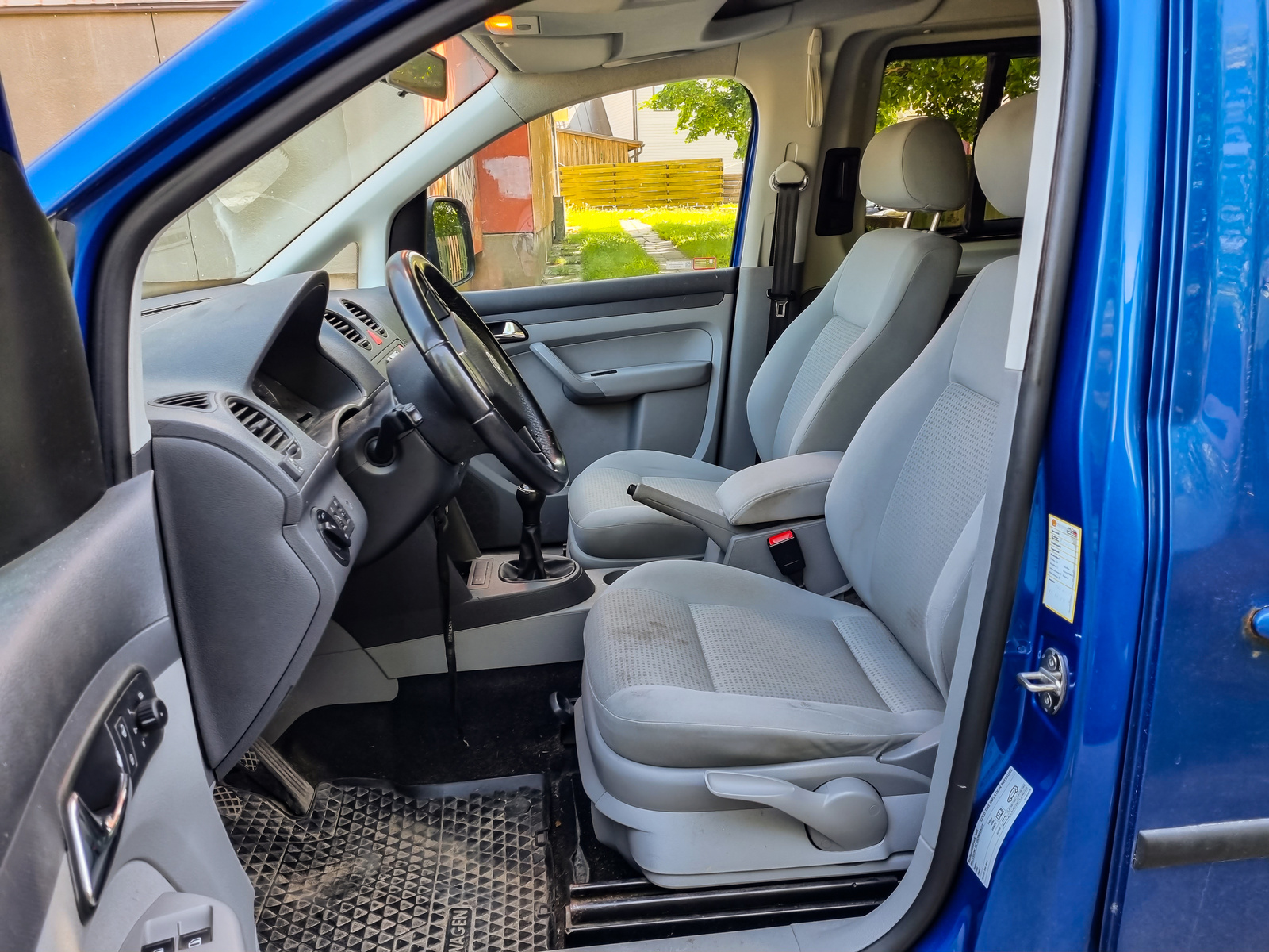 Volkswagen Caddy 2009, kuva 6/10