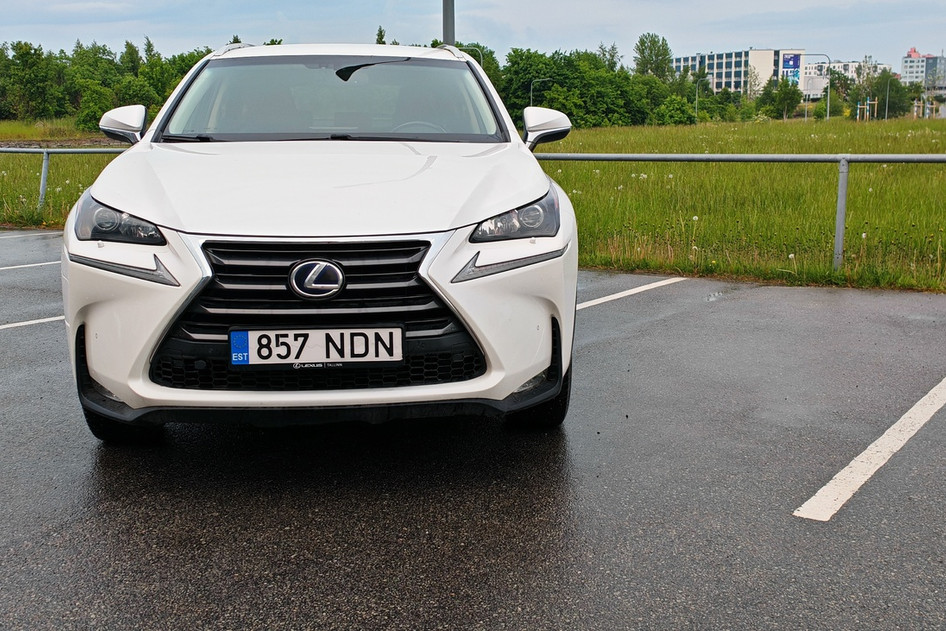 Lexus NX 300h, 2016, 2.5, 114 kW, hübriid (bensiin/elekter), automaat, nelikvedu