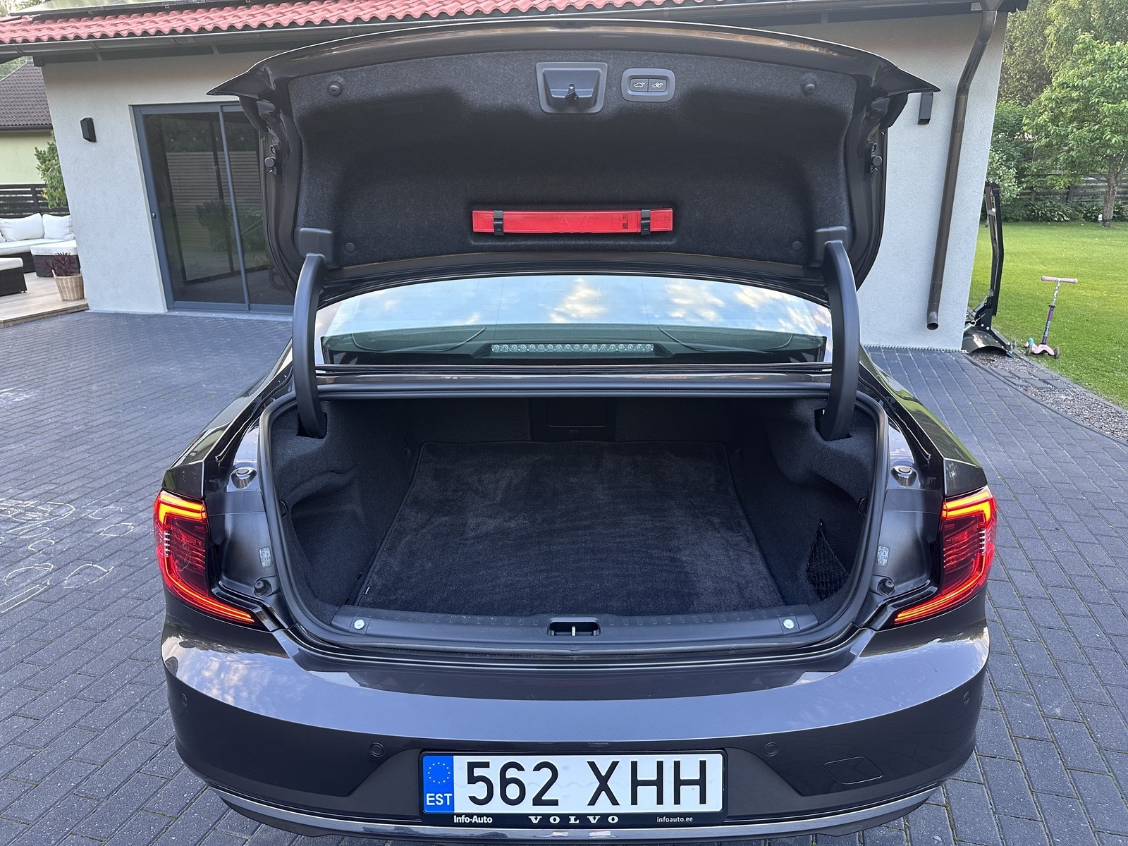 Volvo S90 2022, kuva 6/18