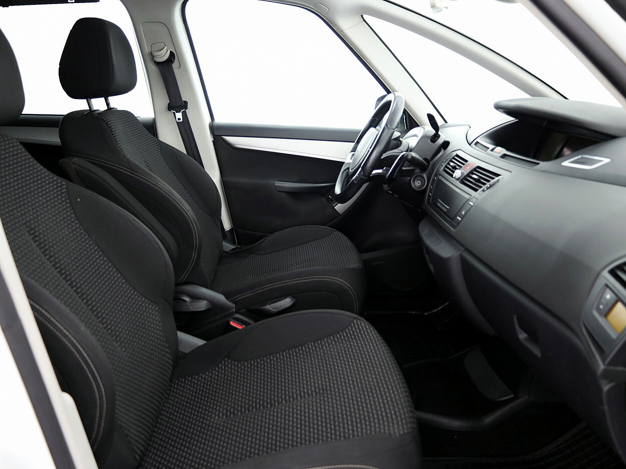 Citroën C4 2010, kuva 6/8