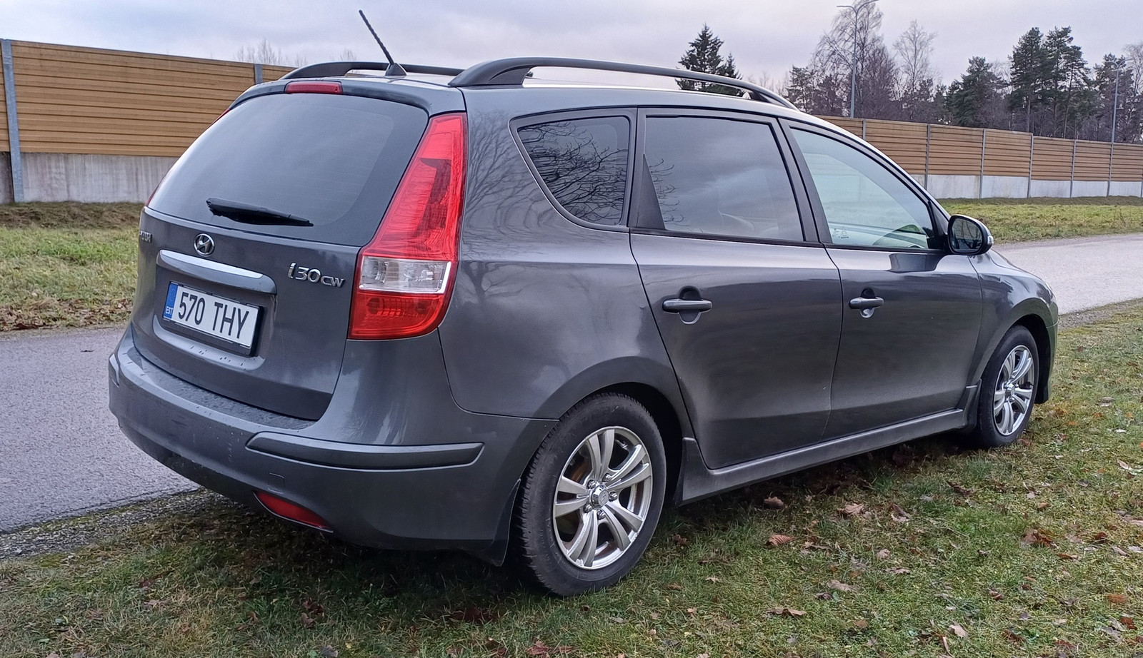 Hyundai i30 CW 2011, photo 4/13