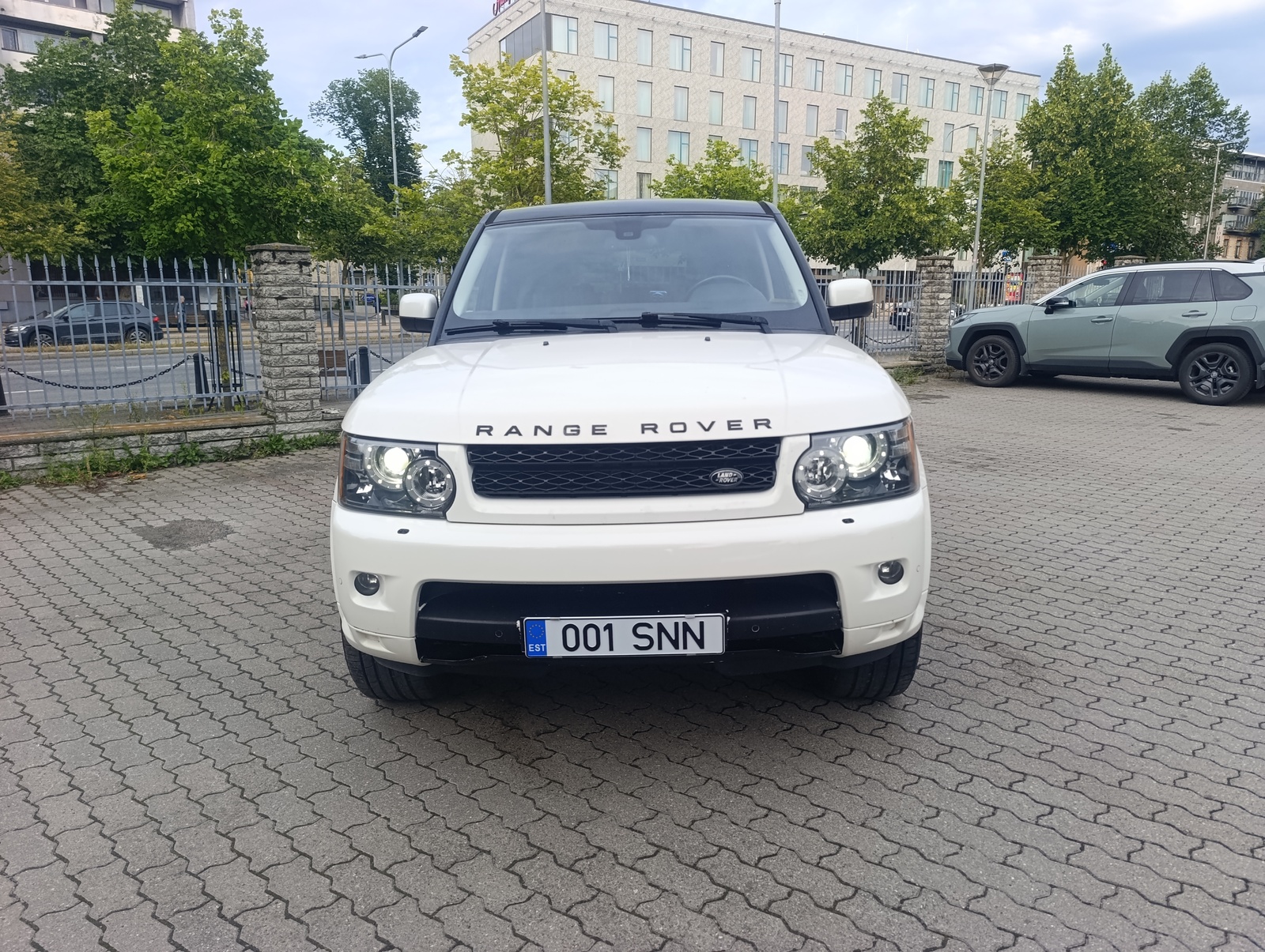 Land Rover Range Rover Sport 2010, kuva 4/10