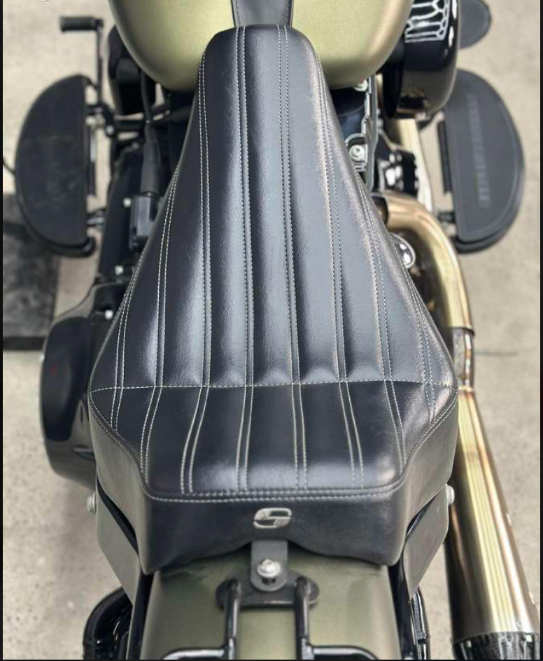 Harley-Davidson FLS 2013, kuva 2/4