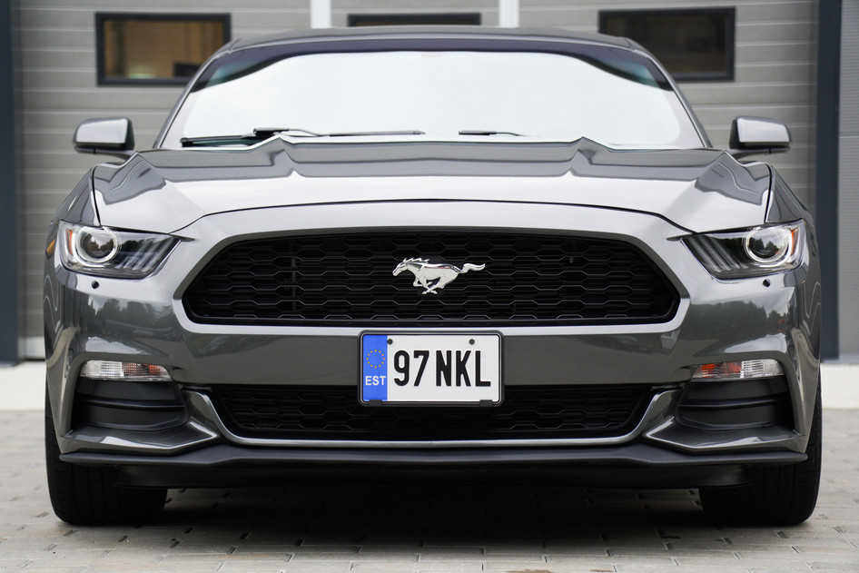 Ford Mustang, 2017, 3.7, 224 kW, petrol, automatic, rear-wheel drive