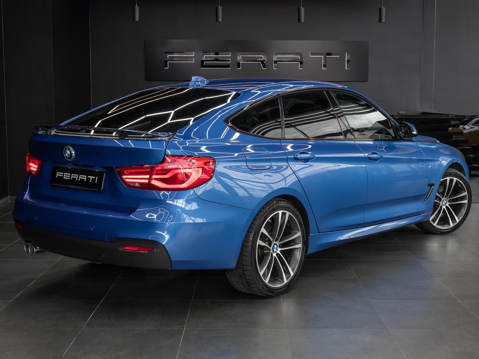 BMW 320 2019, photo 2/14