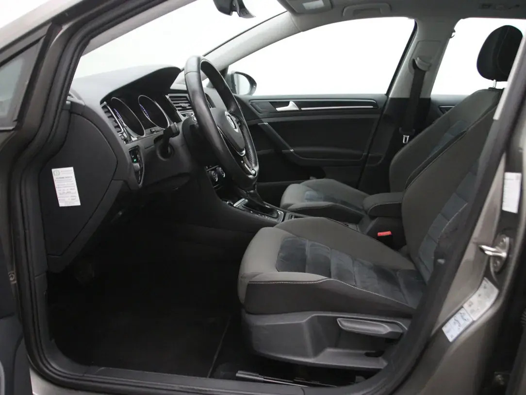 Volkswagen Golf Highline 1.6 81kW 2016, photo 4/35