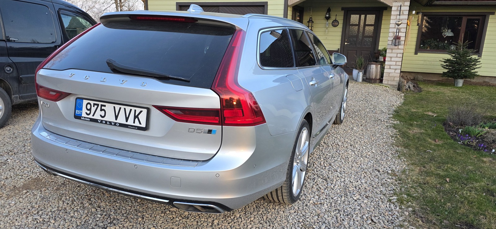 Volvo V90 2018, photo 3/10