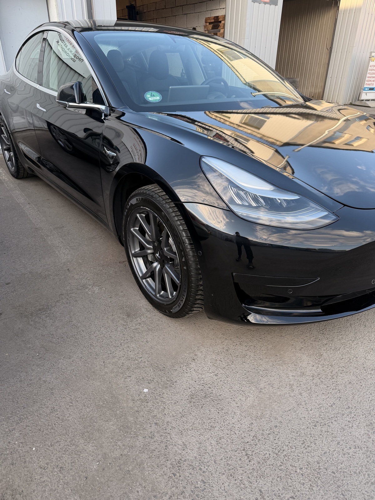 Tesla Model 3 2019, kuva 4/7