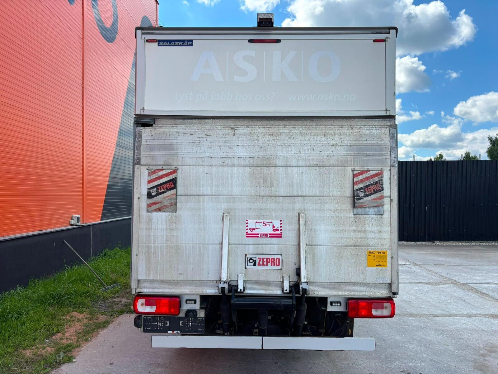 Volkswagen Crafter 2019, photo 7/26