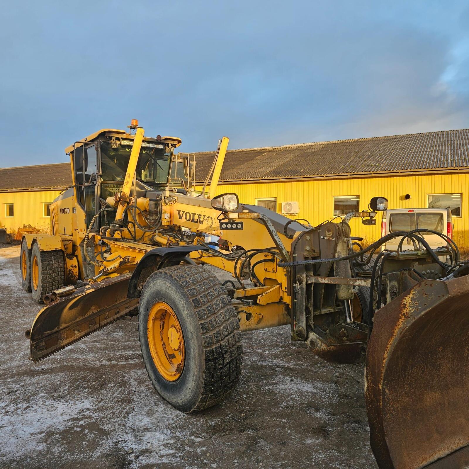 Volvo G970, photo 2/19