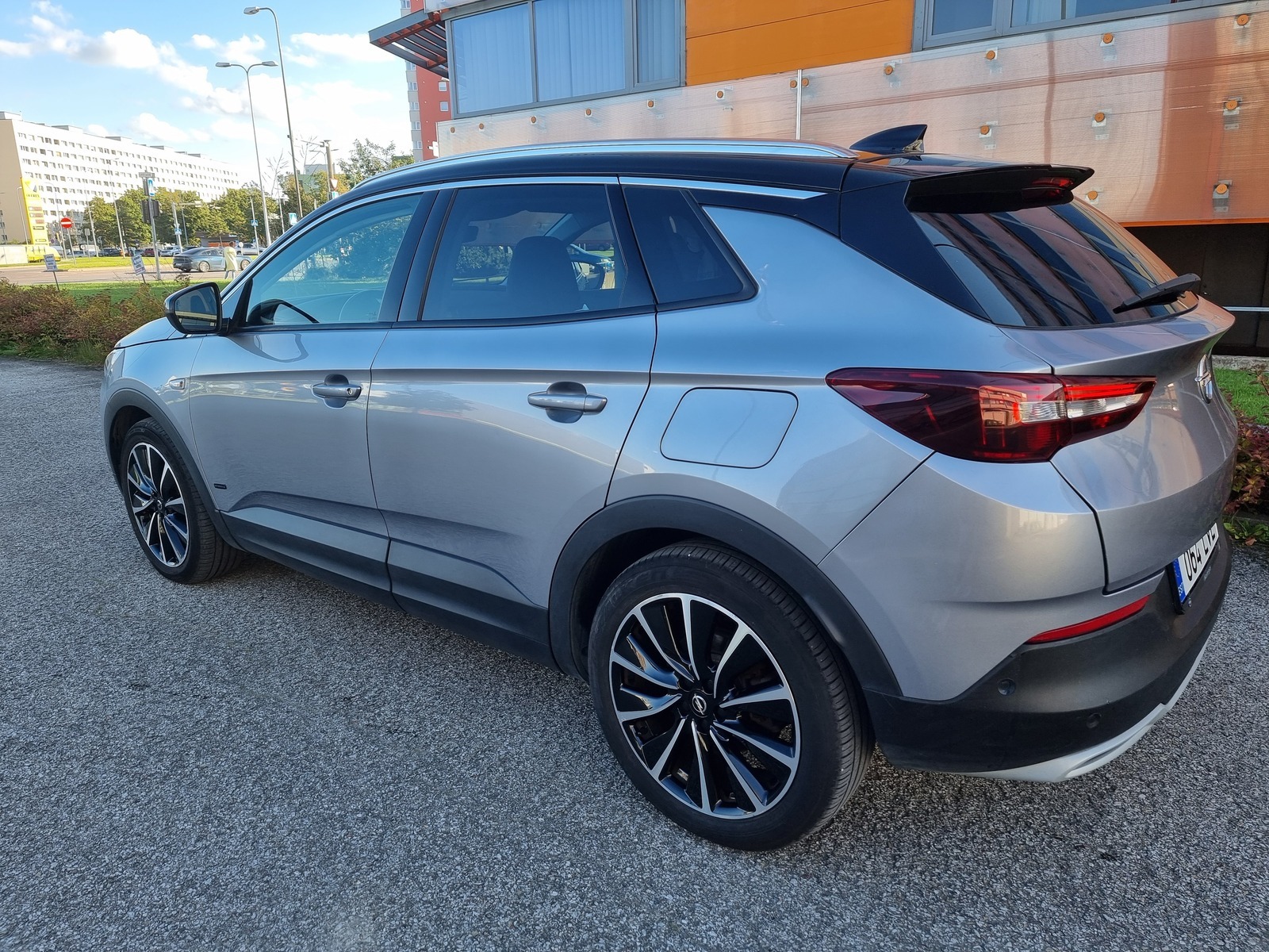 Opel Grandland X 2020, kuva 2/11