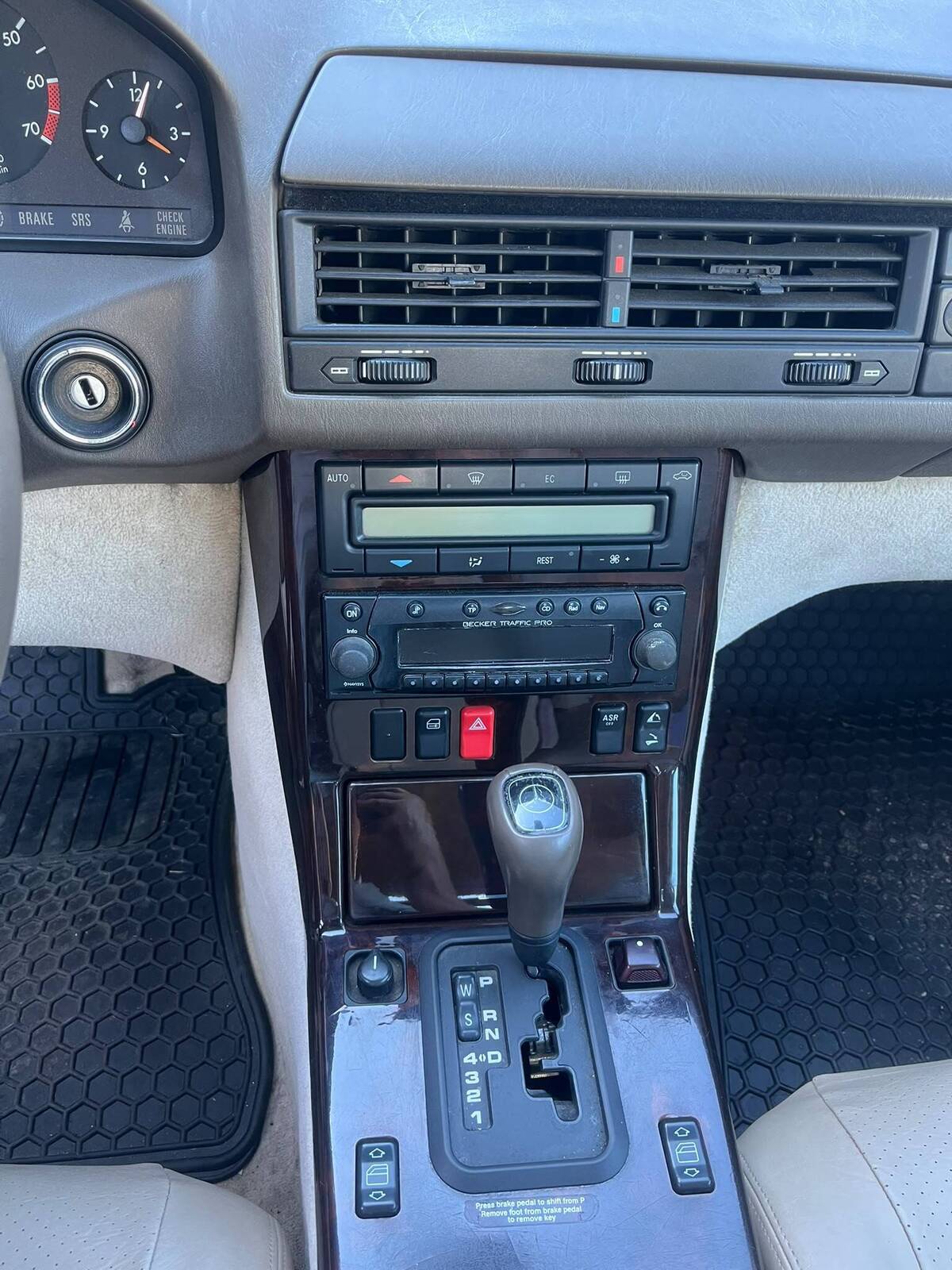 Mercedes-Benz SL 500 1997, kuva 8/8