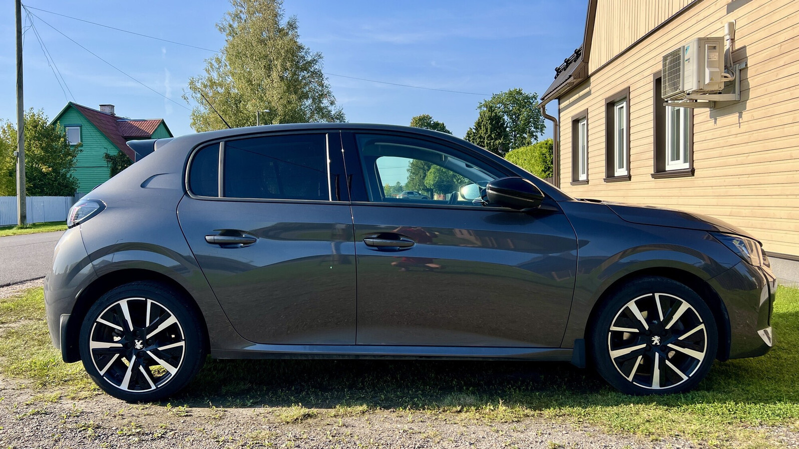 Peugeot 208 2022, photo 3/4