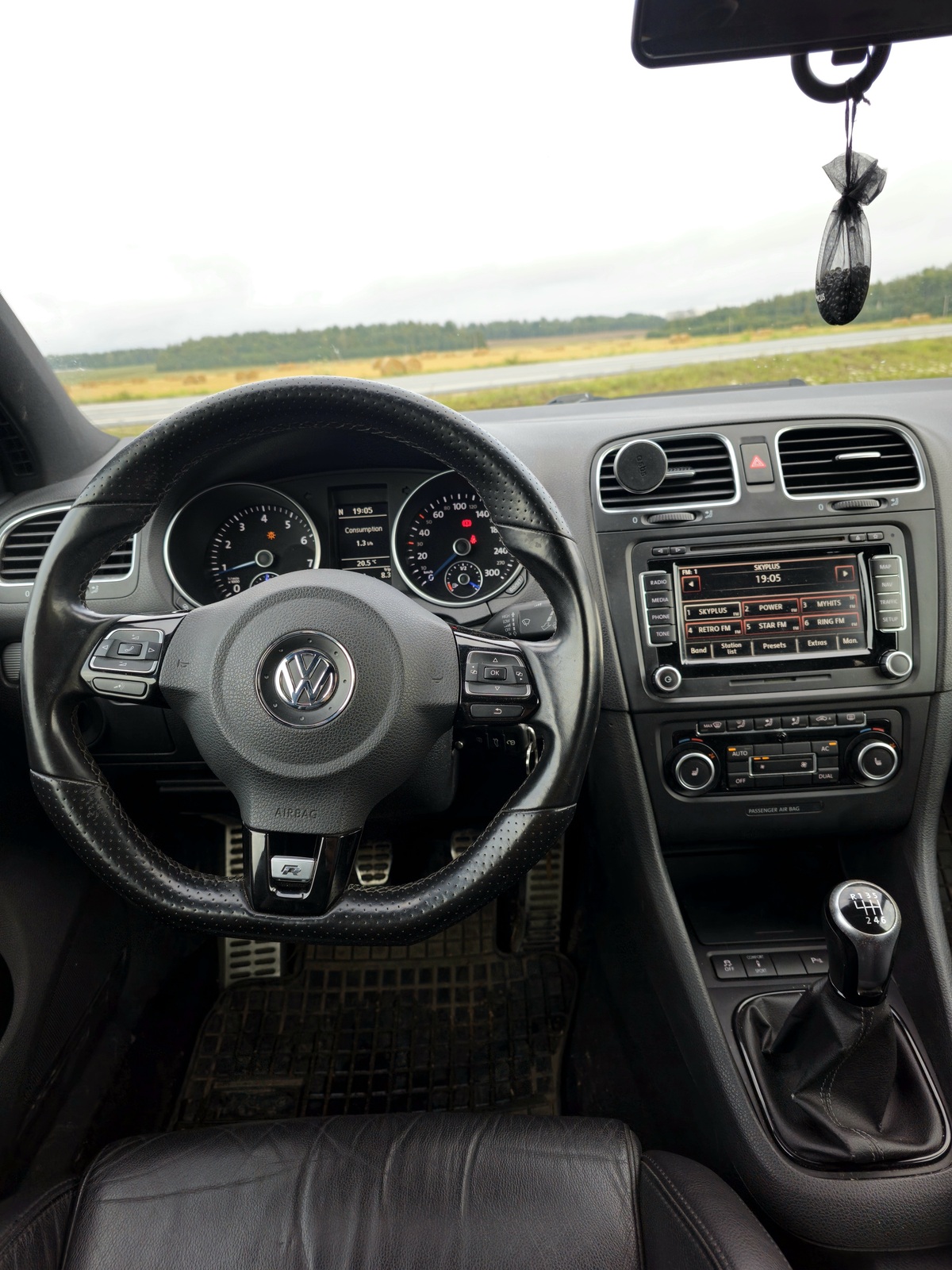 Volkswagen Golf 2011, photo 3/5