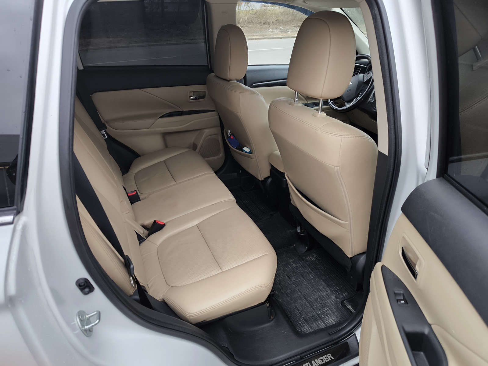Mitsubishi Outlander 2015, kuva 5/6