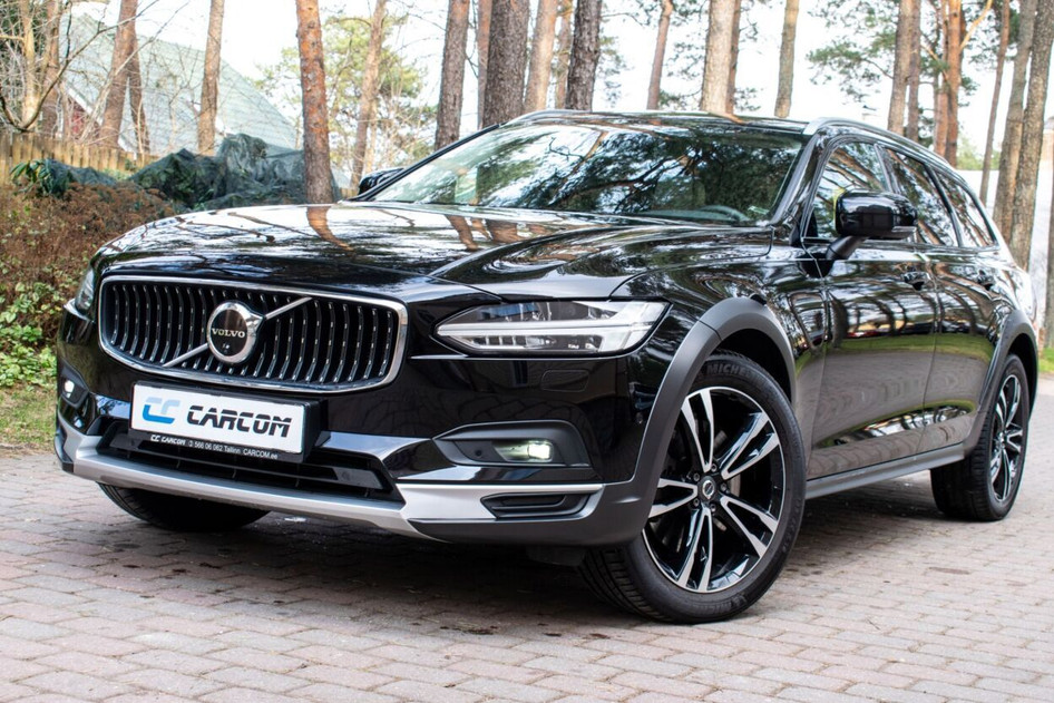 Volvo V90 Cross Country, 2022, 2.0, 145 kW, hybrid (diesel/electric), automatic, four-wheel drive