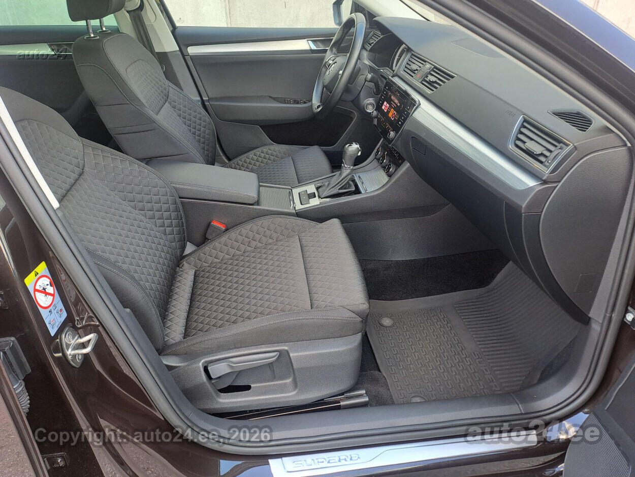 Škoda Superb 2021, photo 5/6