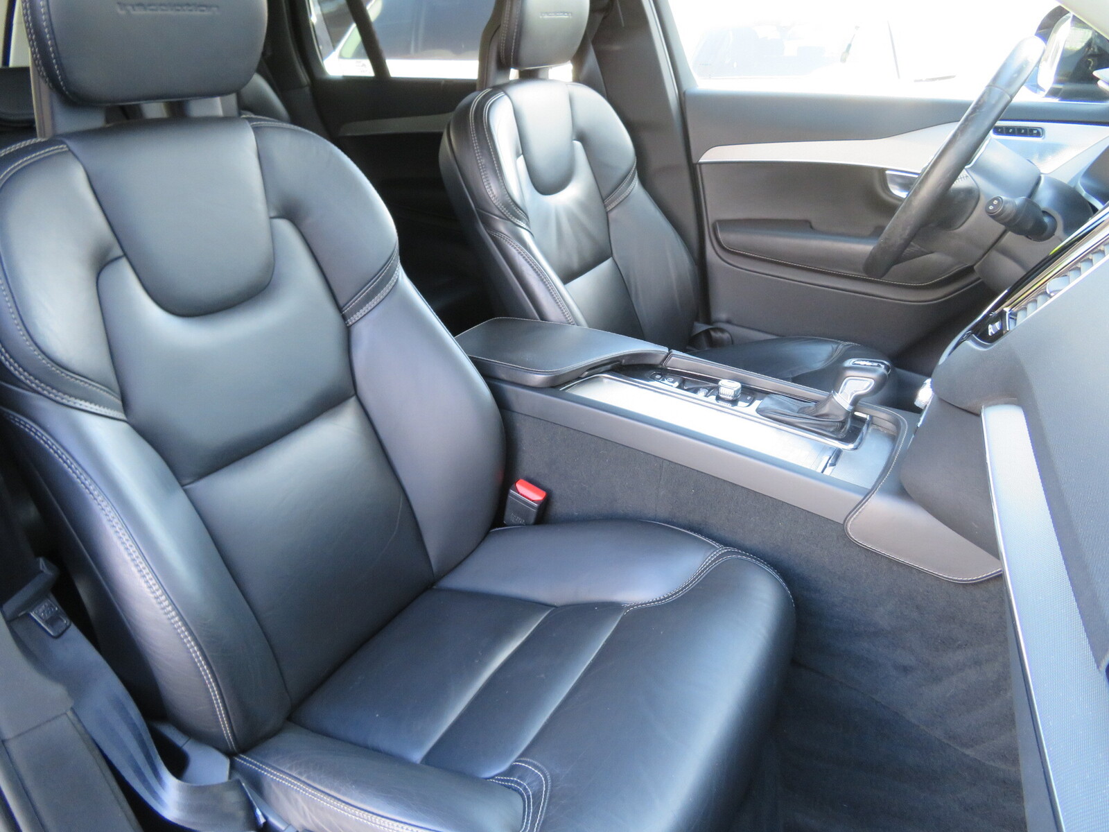 Volvo XC90 2016, photo 4/11