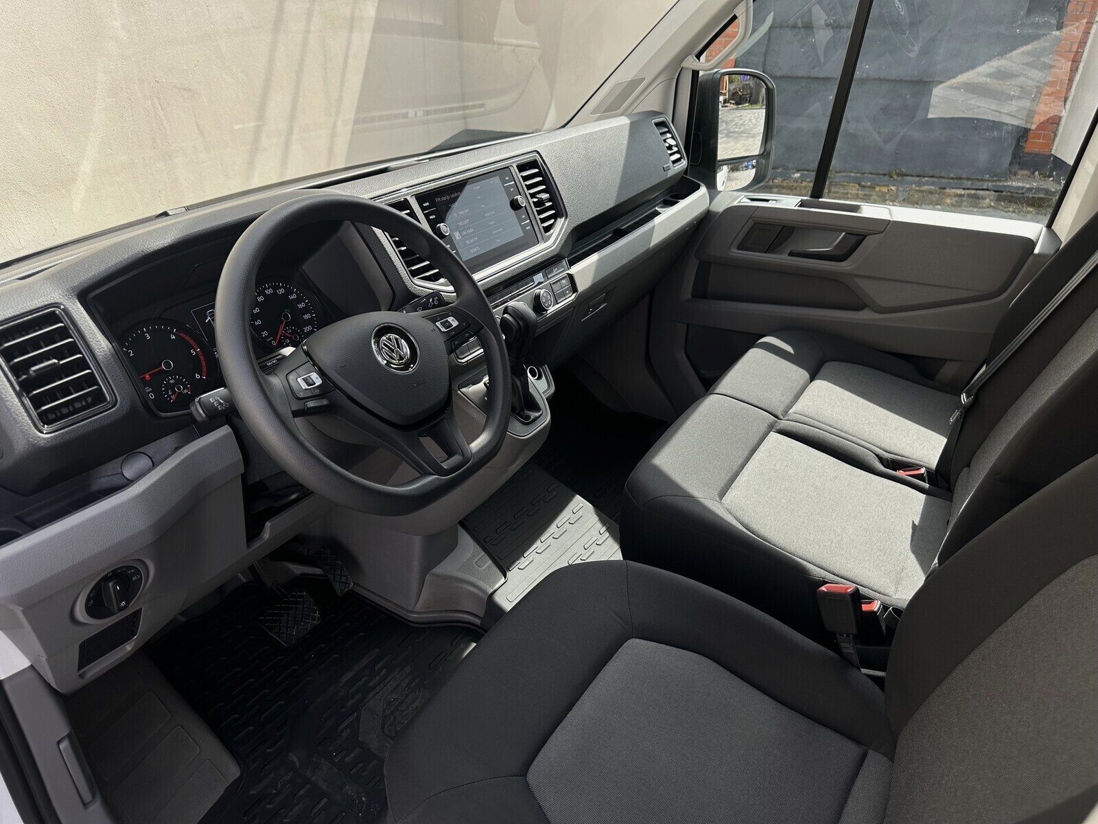 Volkswagen Crafter 2024, photo 7/23
