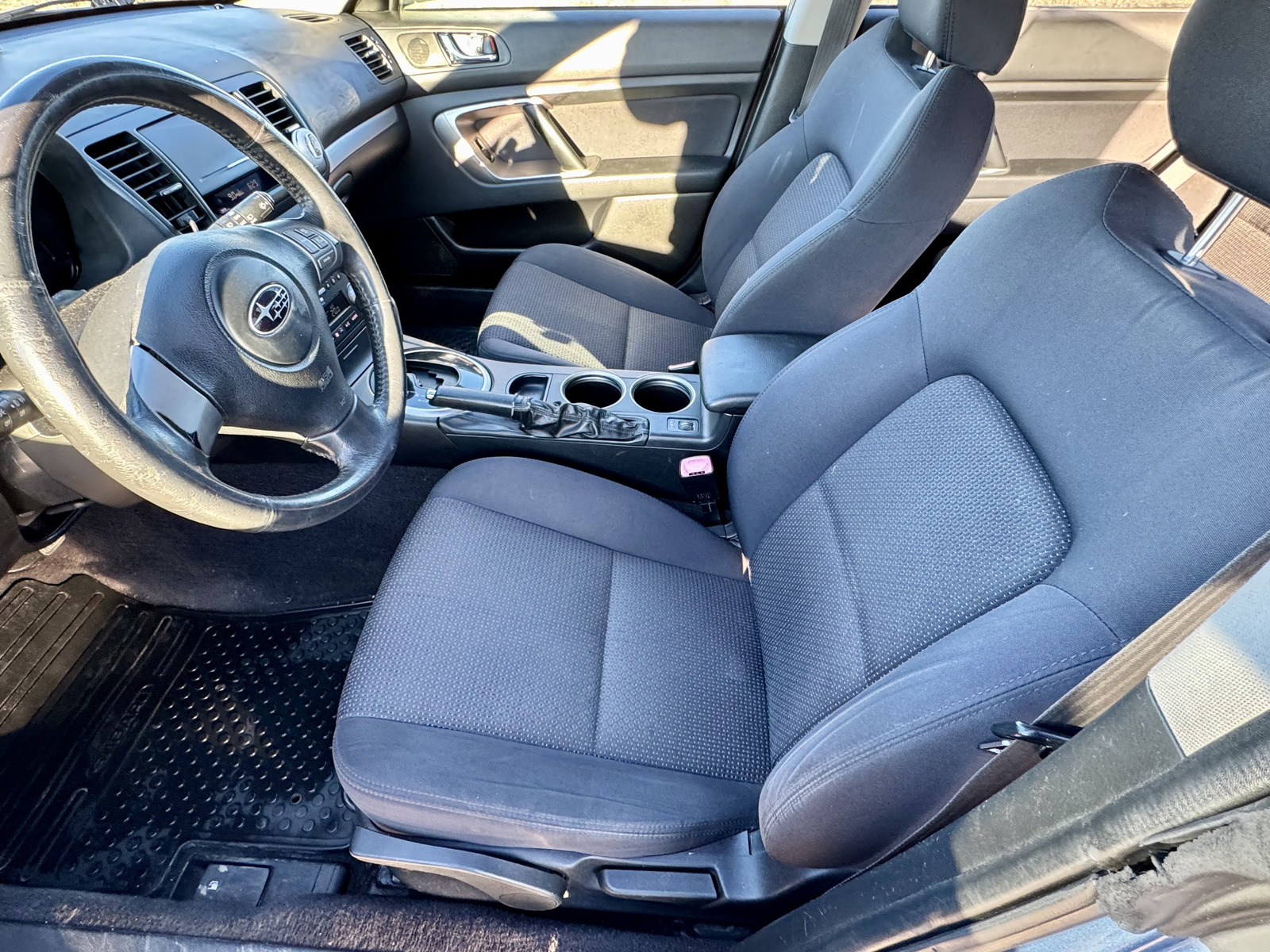 Subaru Legacy 2006, photo 6/14