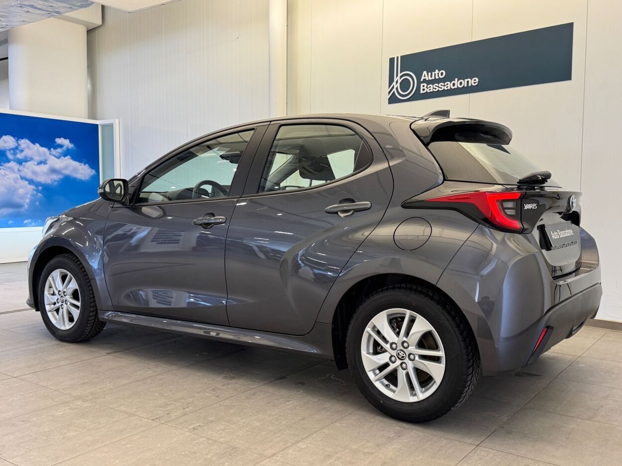 Toyota Yaris 2024, photo 4/20