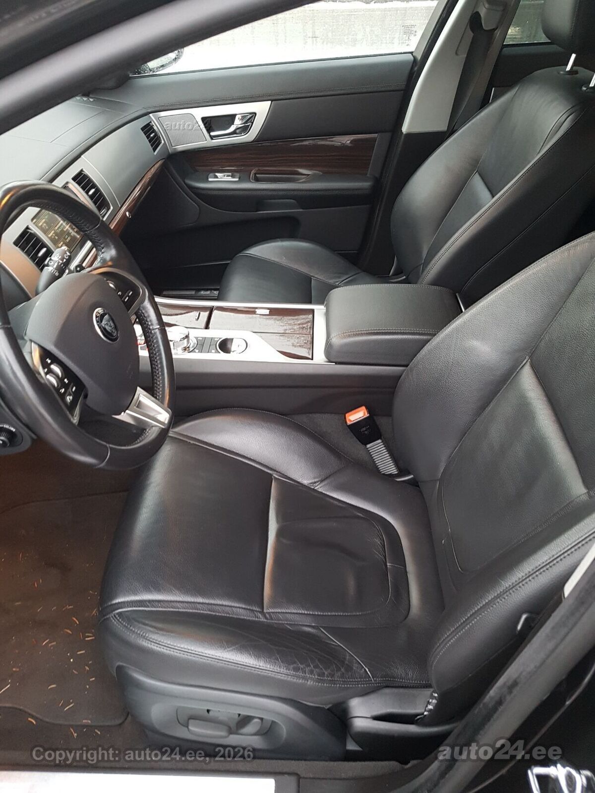 Jaguar XF 2015, photo 5/9