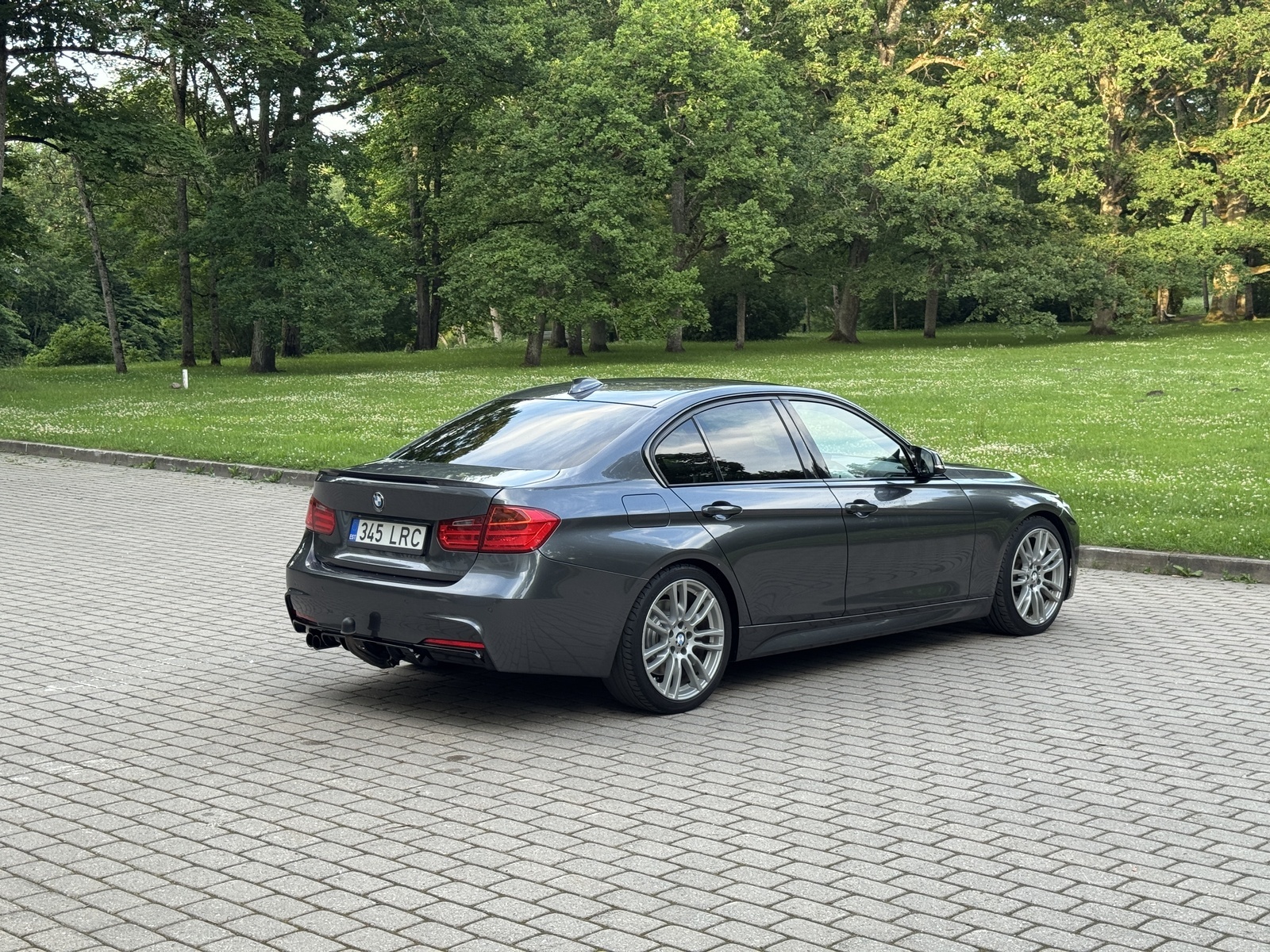 BMW 330 2012, kuva 5/15