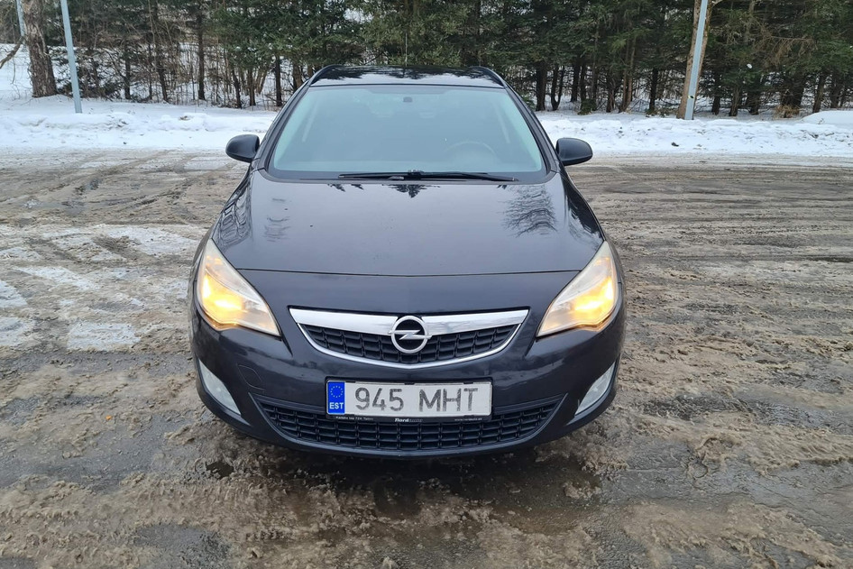 Opel Astra, 2012, 1.6, 85 kW, petrol, manual, front-wheel drive