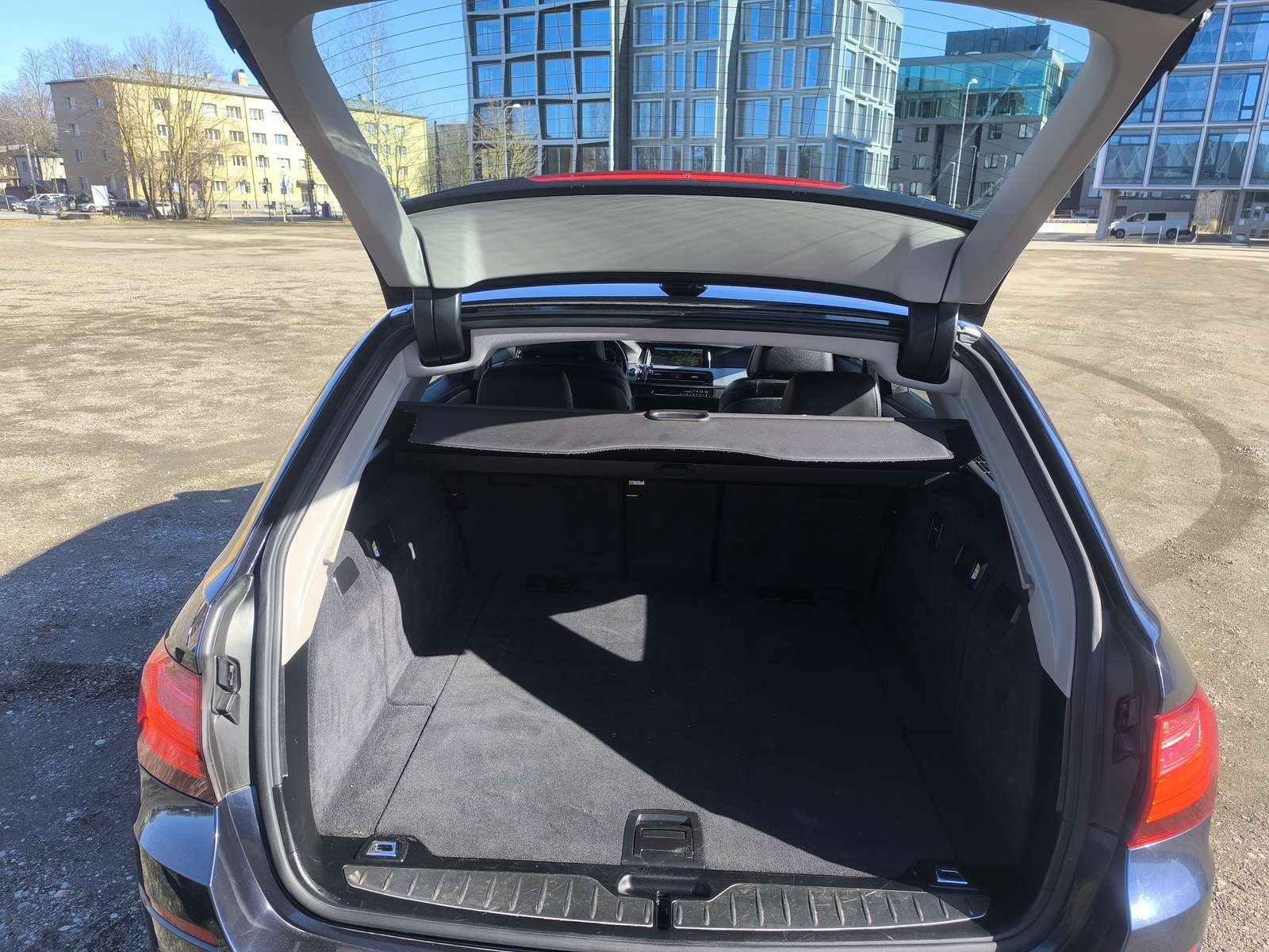 BMW 520 2016, photo 7/27