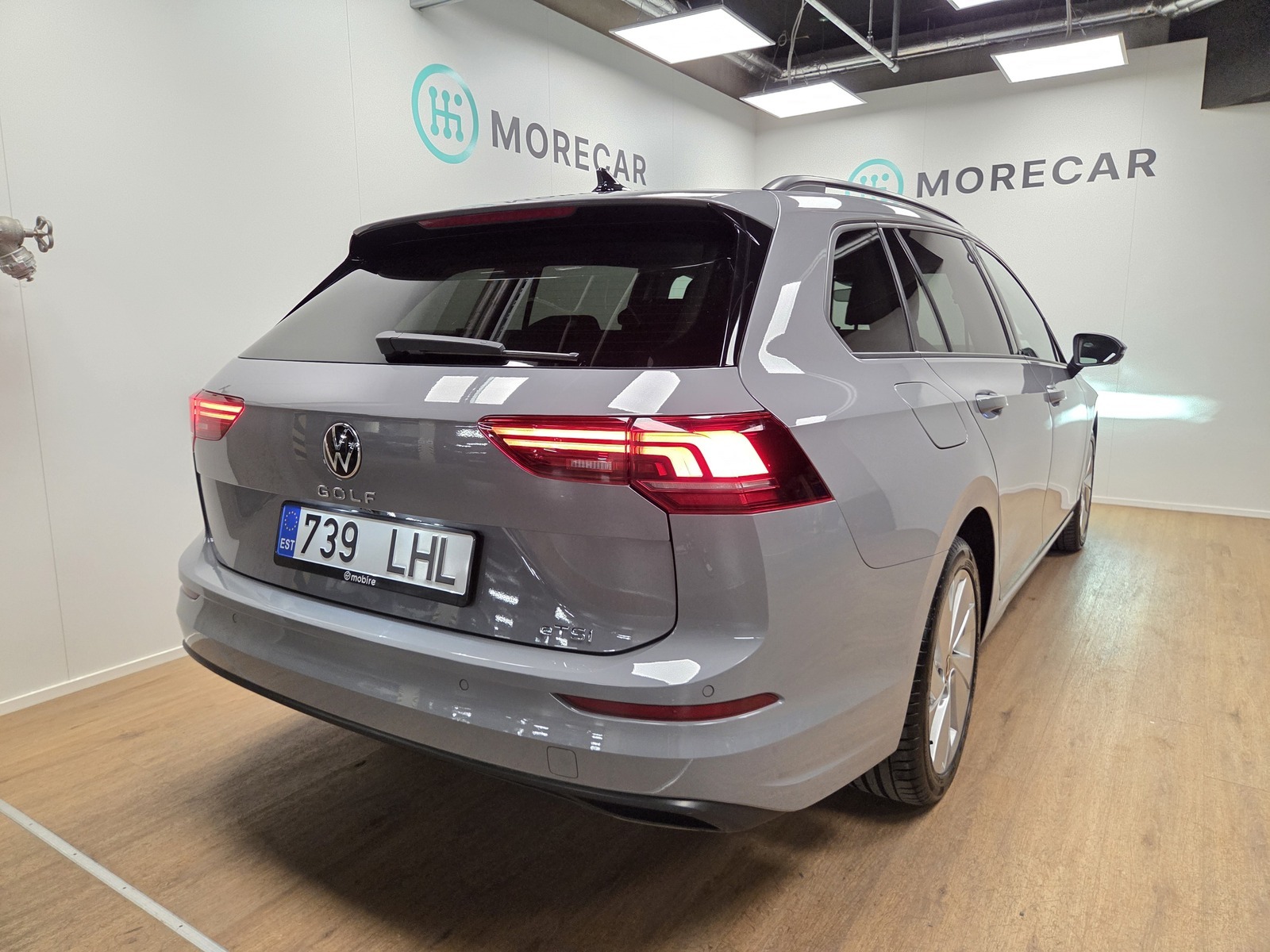Volkswagen Golf 2024, photo 6/10