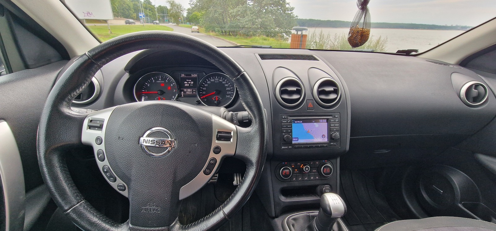 Nissan Qashqai 2013, kuva 6/10