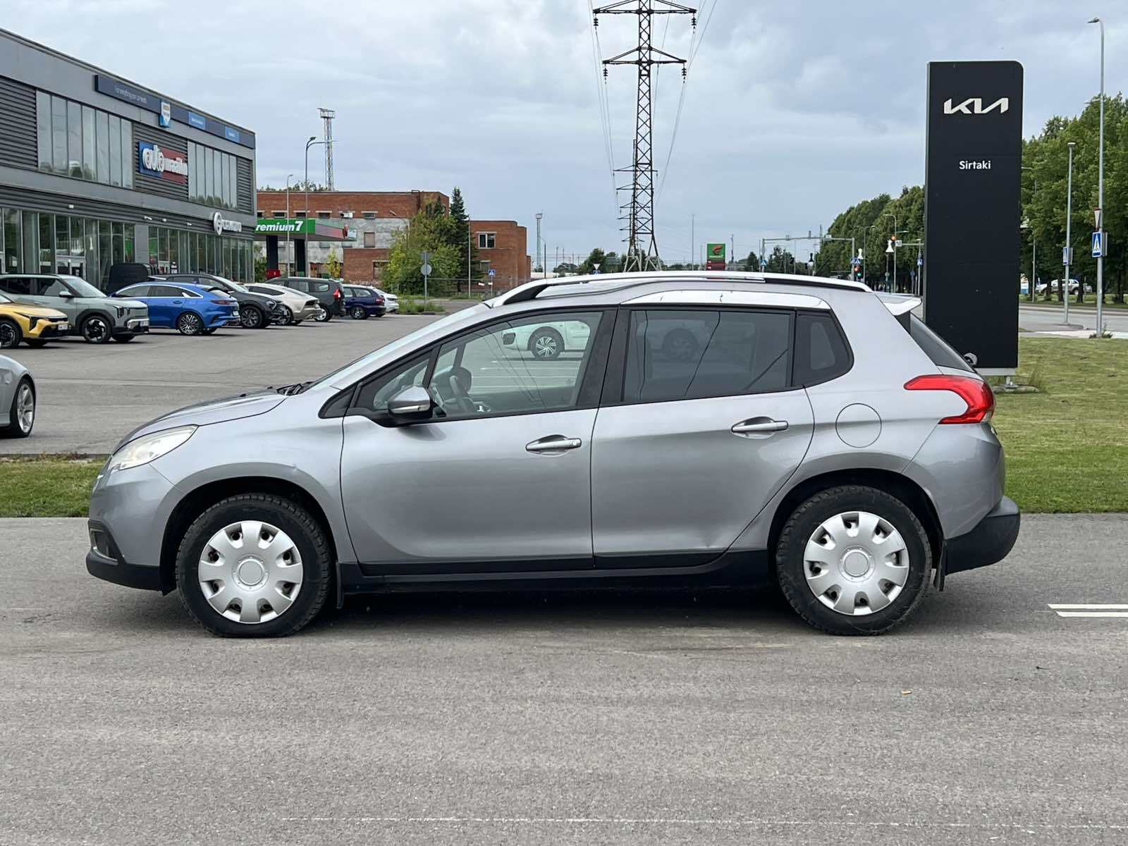Peugeot 2008 2015, photo 4/10