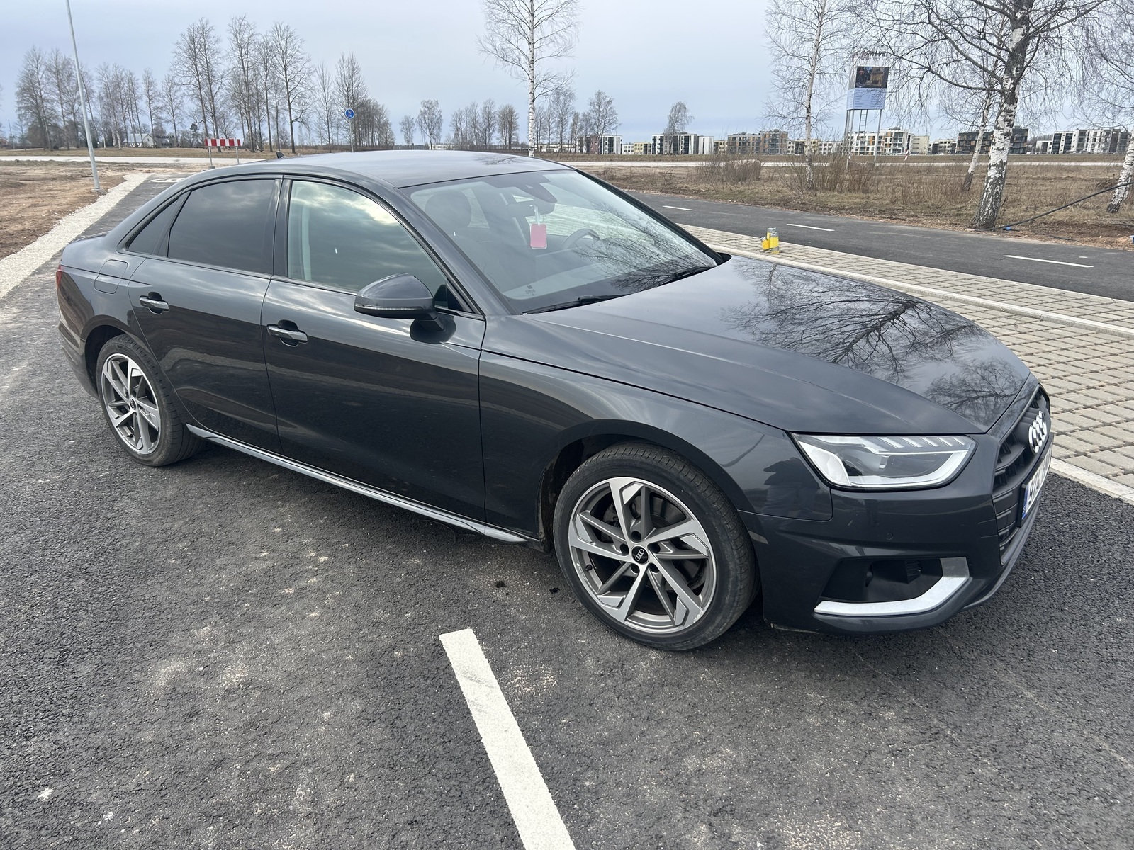 Audi A4 2021, kuva 6/11