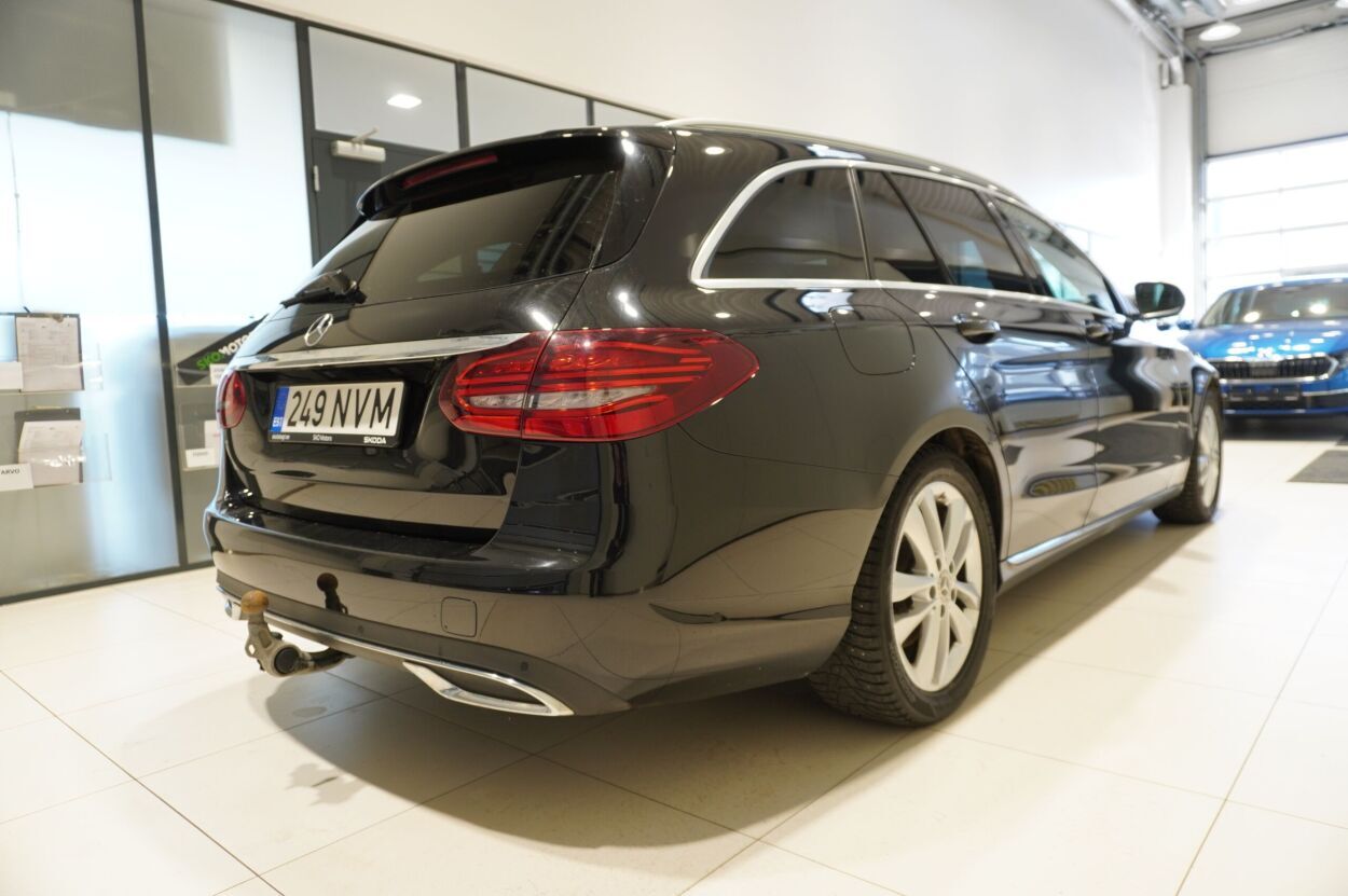 Mercedes-Benz C 200 2018, photo 3/10