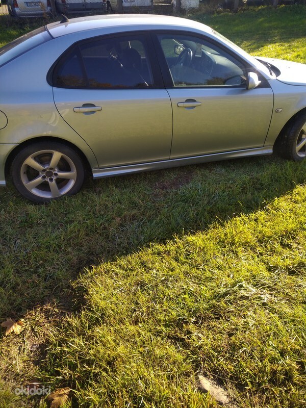 Saab 9-3 2011, photo 2/5