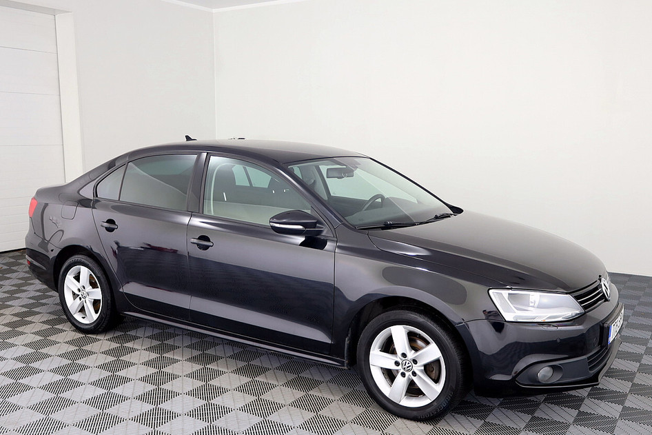Volkswagen Jetta, 2012, 1.6, 77 kW, diesel, manual, front-wheel drive