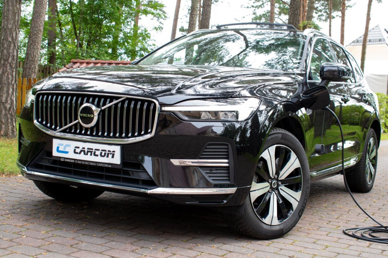 Volvo XC60 Long Range PLUS Intelli Safe PRO Wntr 2.0 T6 PHEV Recharge Plug-In 293kW
