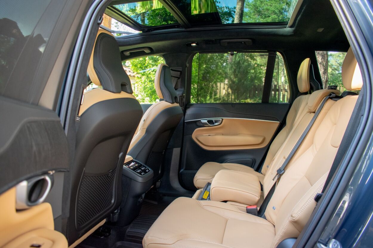 Volvo XC90 2024, photo 4/18