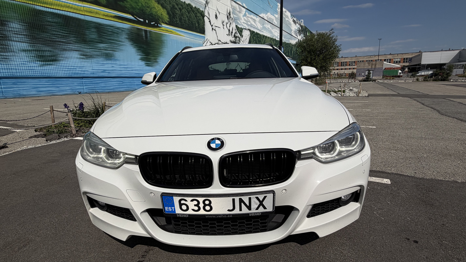 BMW 320 2018, photo 2/18