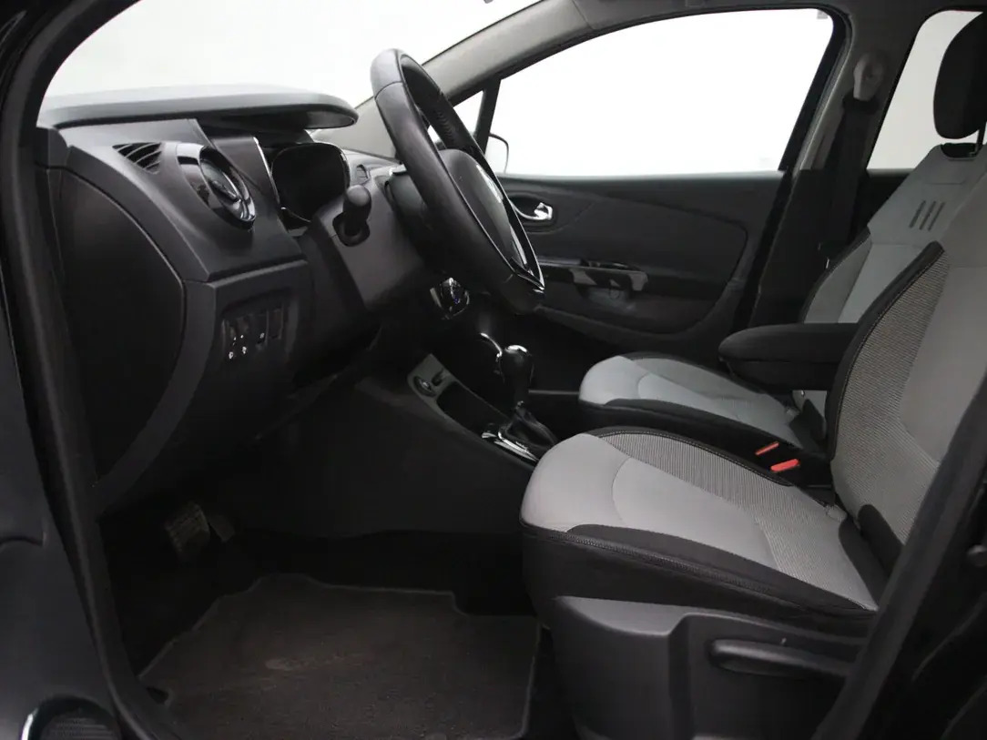 Renault Captur Dynamique 1.5 66kW 2015, photo 4/29