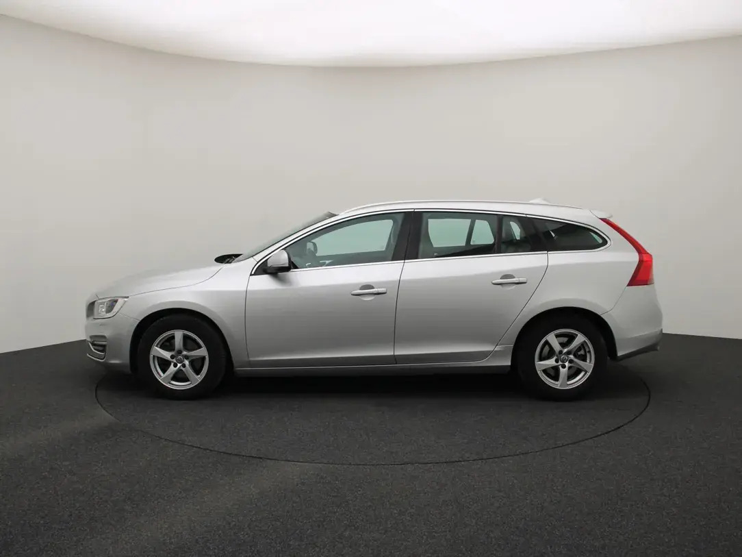 Volvo V60 Nordic+ 2.0 140kW 2016, photo 6/36