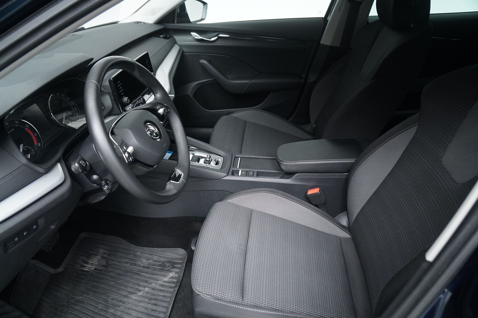Škoda Octavia 2021, photo 7/10