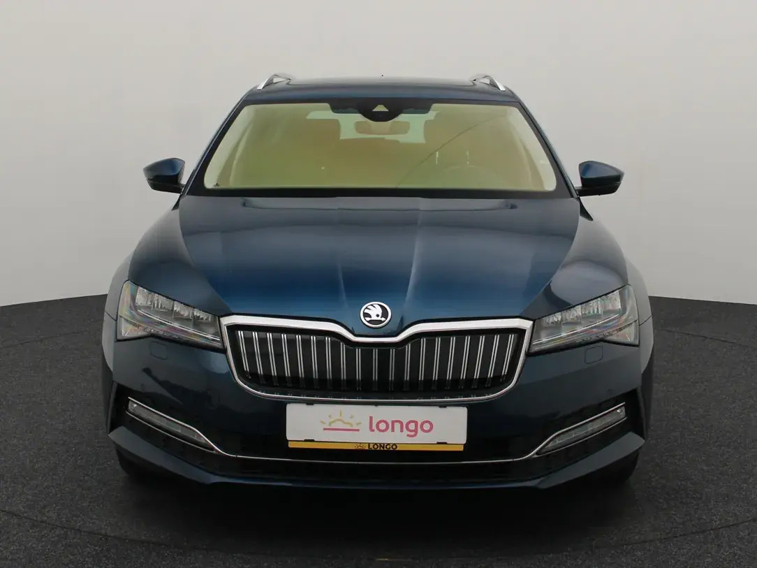 Škoda Superb 2020, photo 3/10