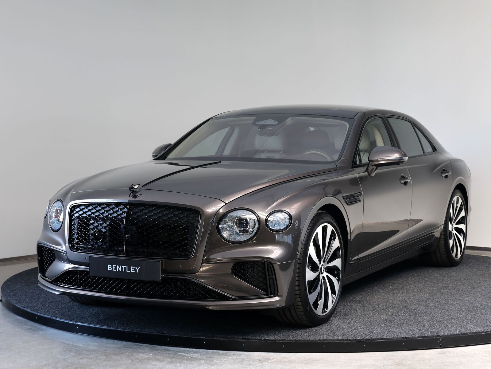 Bentley Flying Spur Bentley V8 PHEV 500kW 4.0 500kW