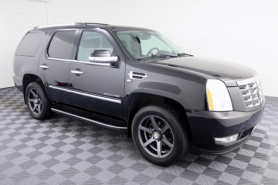 Cadillac Escalade, 2007, 6.2, 301 kW, бензин, автомат, полный привод