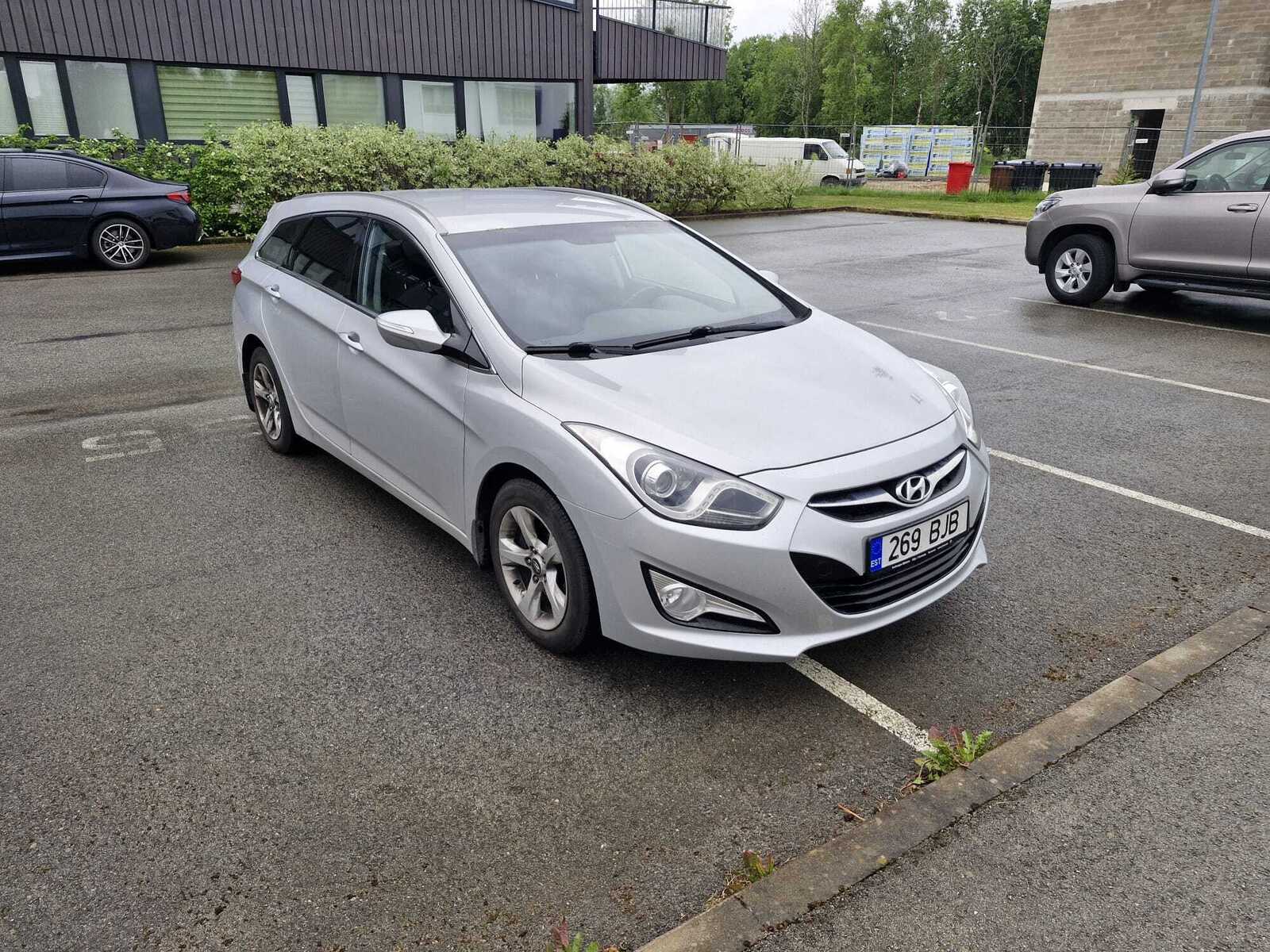 Hyundai i40 2013, photo 2/4