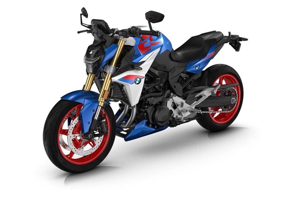 BMW F 900 R, bensiin, manuaal, tagavedu